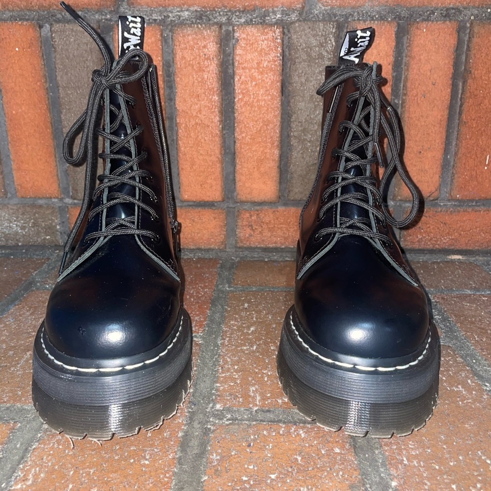 NEW Jadon White Stitch Smooth Leather Platform Boots -  size 10
